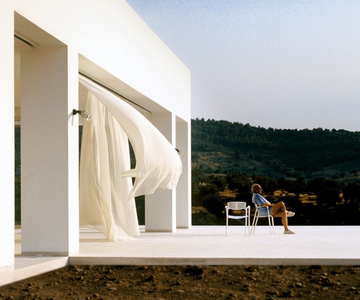  The Inspirational Designs of Greek Architect Nicos Valsamakis