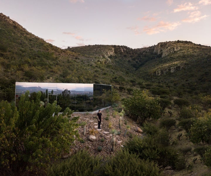 Casa Etérea: A Mirrored Hideaway in Central Mexico Evokes Awe in Nature