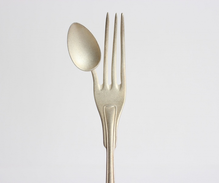 Steinbeisser's Experimental Cutlery Makes You Think Before you Eat 