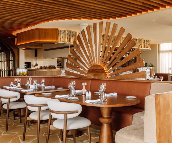 Nota Blu Brasserie in Marbella Comes to Life Through Organic Forms and Rich Materiality