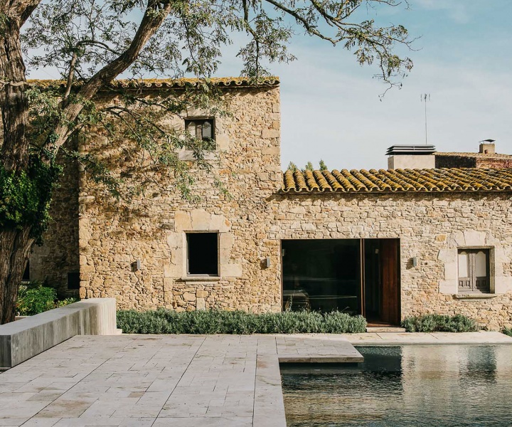 A Garden of Carved Stone by MESURA Architects in Peratallada, Spain
