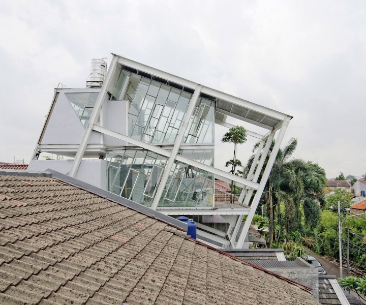 Rumah Miring: A Tilted House in Jakarta, Indonesia