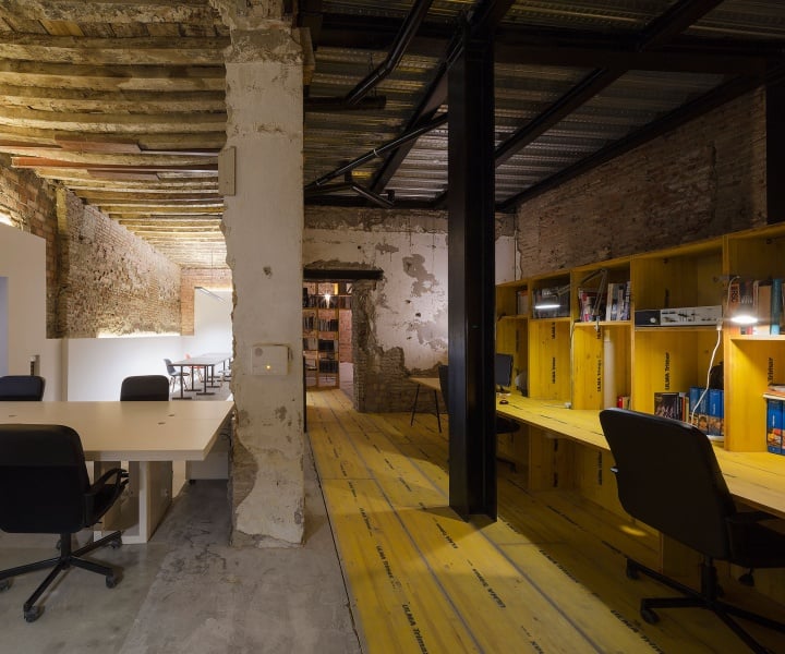 Feeling Yellow: a New Studio in Granada, Spain by CUAC Arquitectura