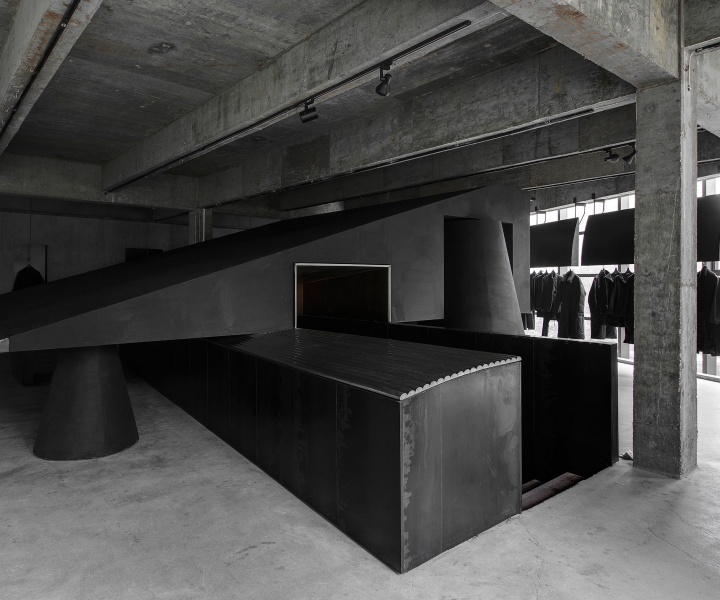 Black Canvas: HEIKE Concept Store by AN Interior Design