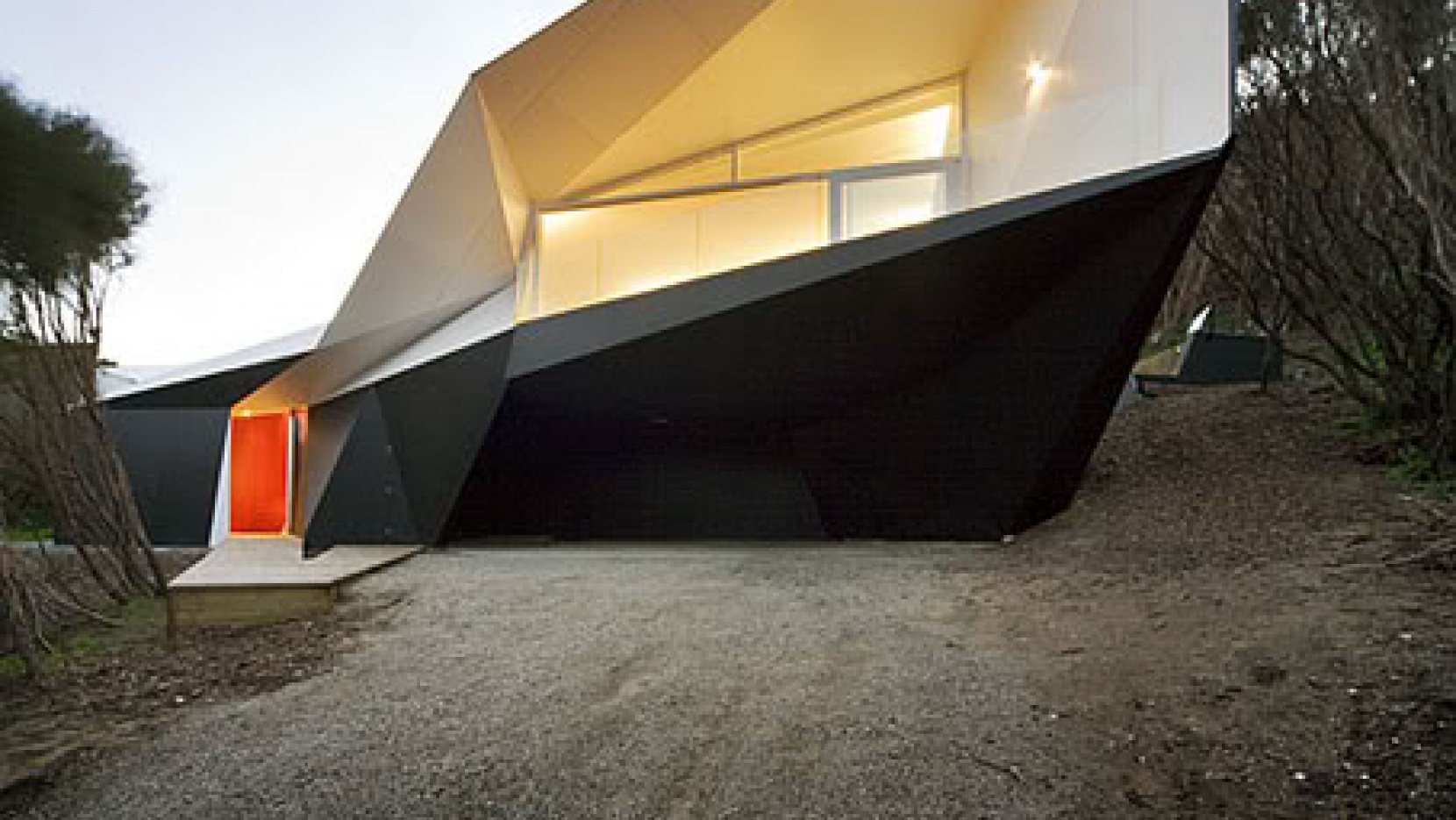 Klein Bottle House By Mcbride Charles Ryan Architects In Australia