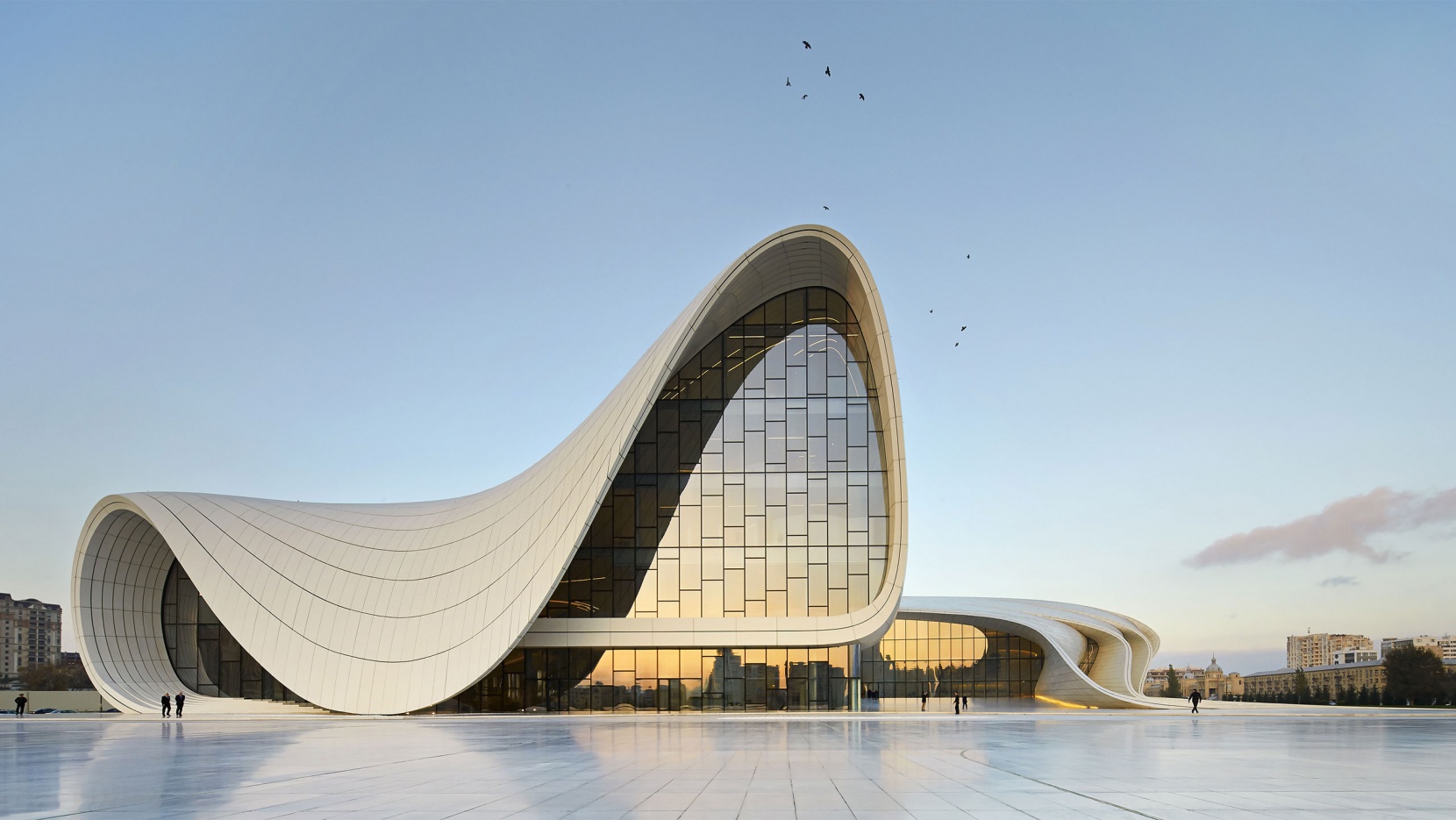 The Heydar Aliyev Center By Zaha Hadid Architects In Baku ...