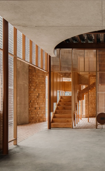 A 1960s Warehouse Turned Furniture Showroom in Beijing is a Paradigm of Adaptive Reuse