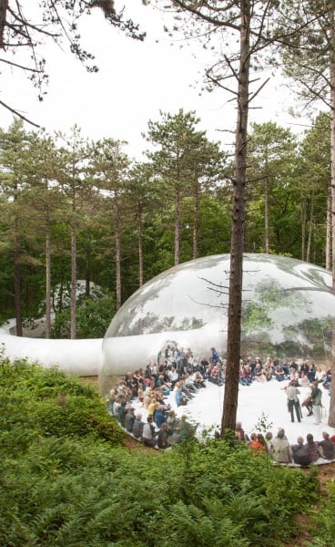 Plastique Fantastique: Dwelling in Bubbles